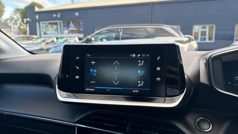 Peugeot 208 1.2 PureTech 100 Allure Premium + 5dr Petrol Hatchback